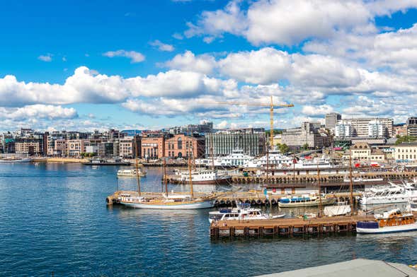 Oslo Sightseeing Bus Tour and Port Cruise